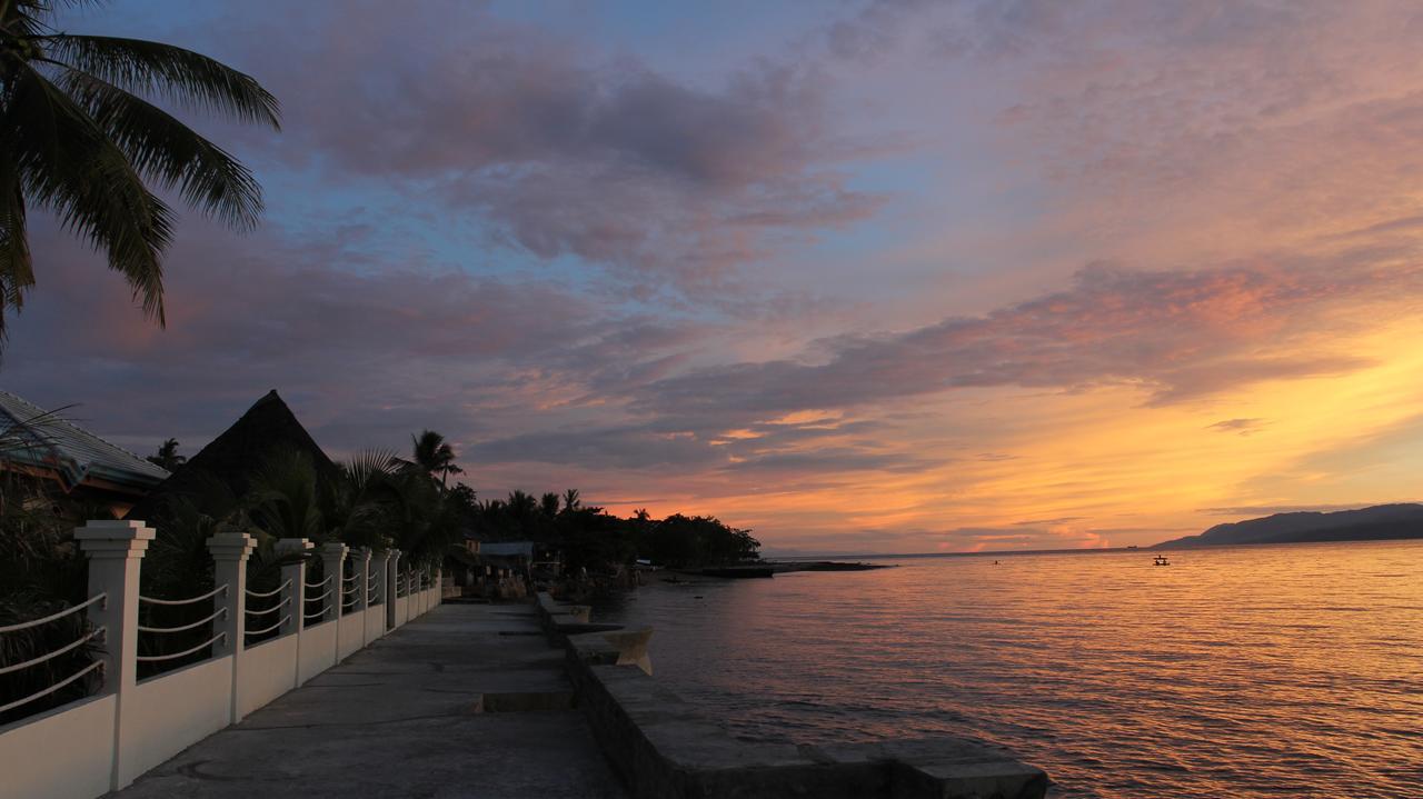 The Wilsons' Shangrila Bed and Breakfast Dumaguete City Exterior foto