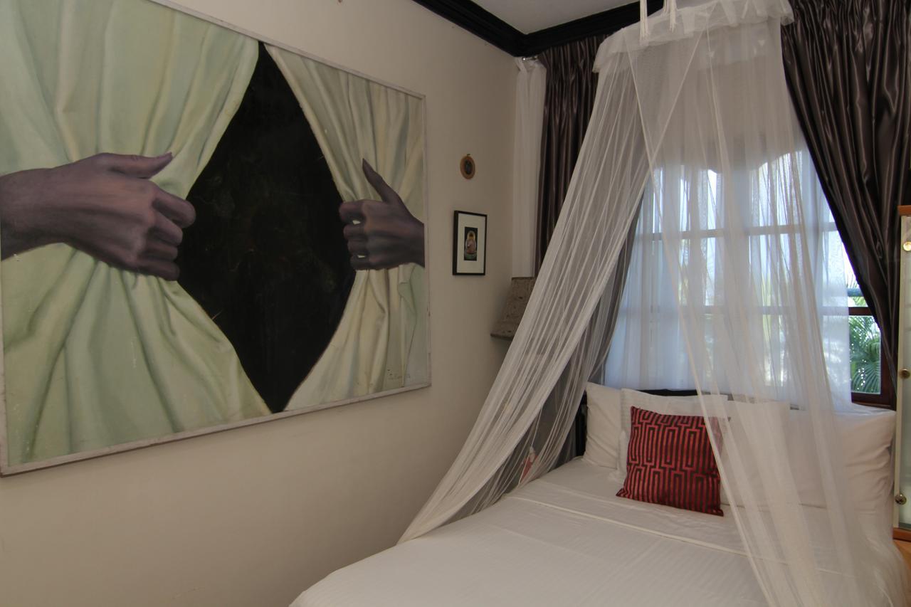 The Wilsons' Shangrila Bed and Breakfast Dumaguete City Exterior foto